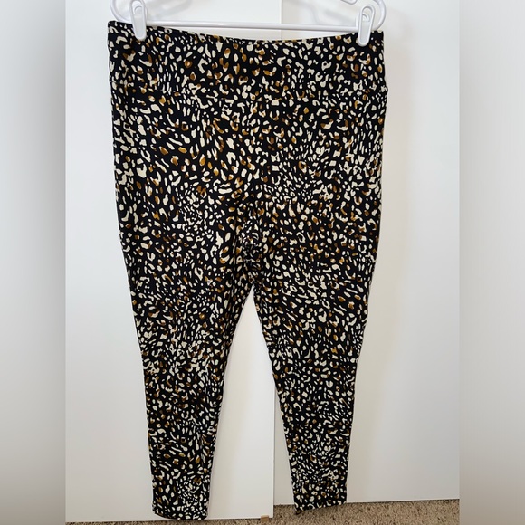 Women’s animal print leggings, Terra Sky Brand, Size: 1X/16-18, New with tags. - Picture 8 of 8